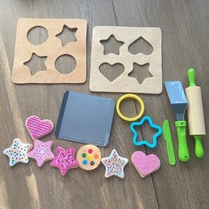 Pretend sugar cookie set